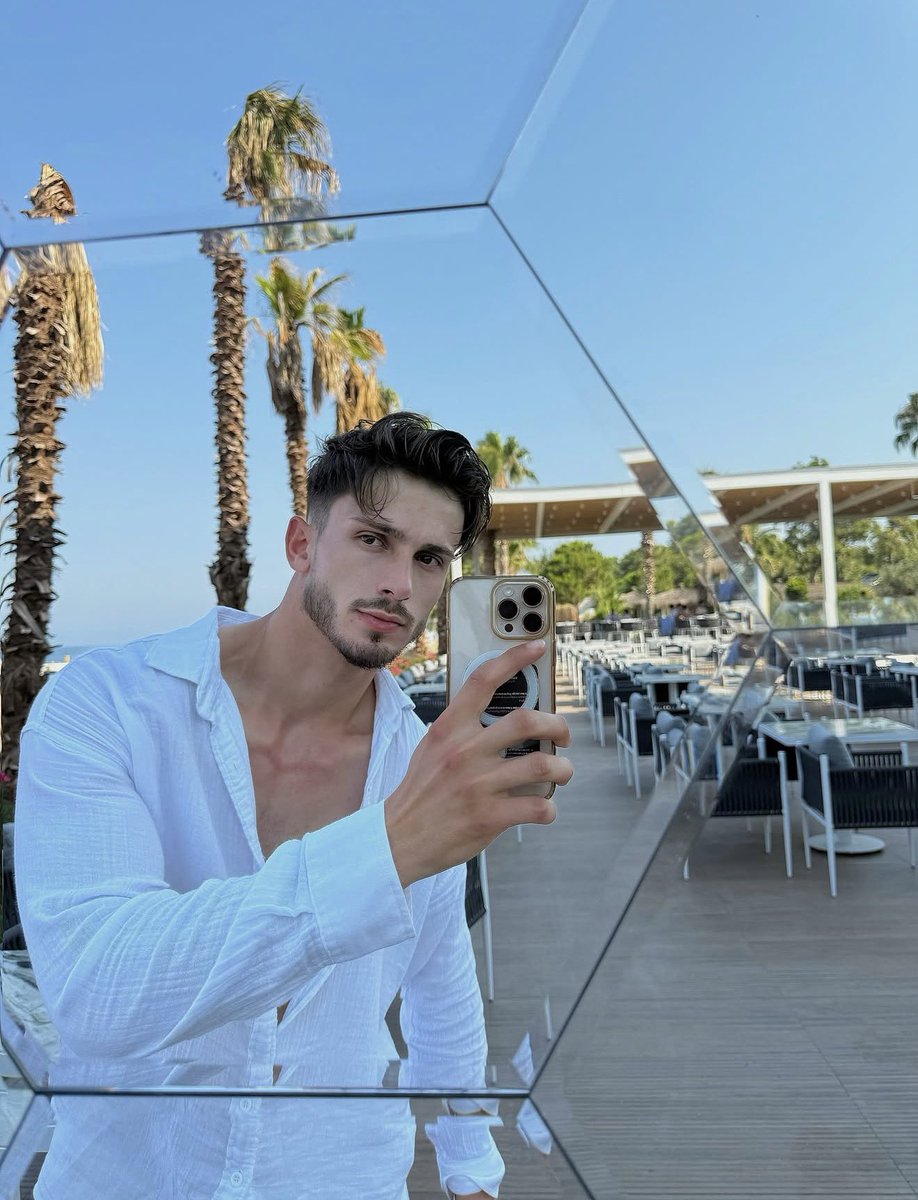 𝐒𝐨𝐬𝐲𝐚𝐥 𝐁𝐢𝐫 𝐁𝐞𝐥𝐚 ⚡️ tweet media