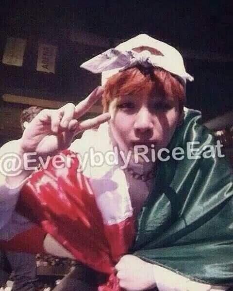 taesfresita's tweet photo. YOONGI MEXICANO https://t.co/leVYNCMMwI