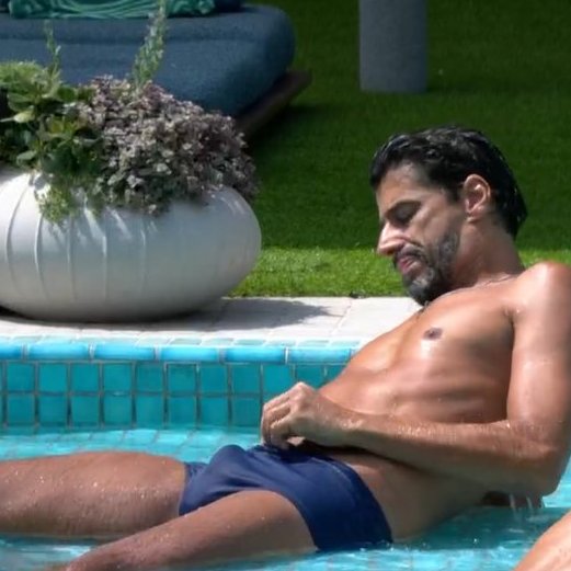 só safado tweet media