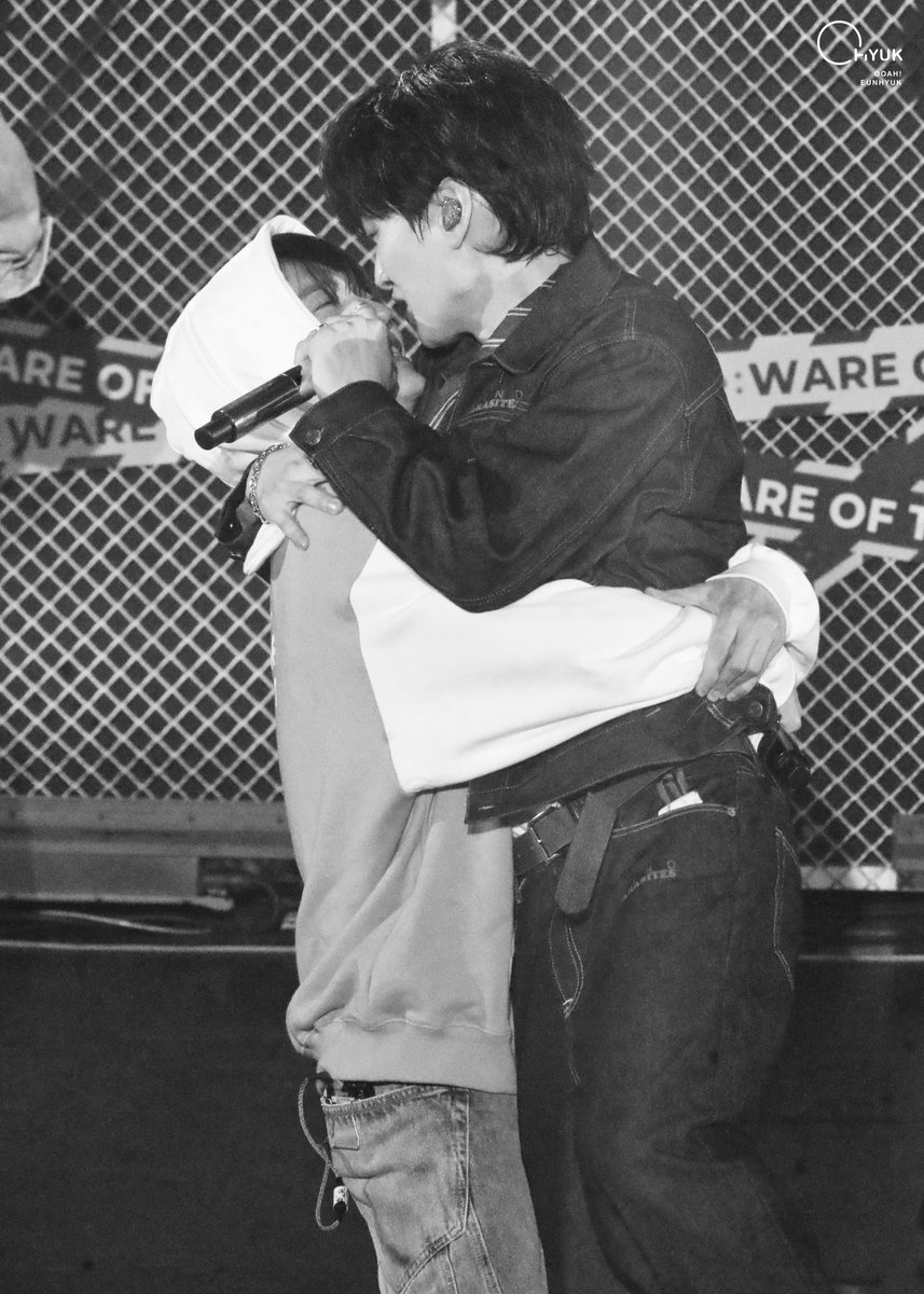 Fishy's Fishy 🐯🐰❤ tweet media