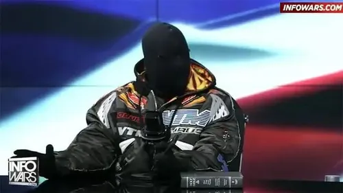 Sebastian the Snapper tweet media