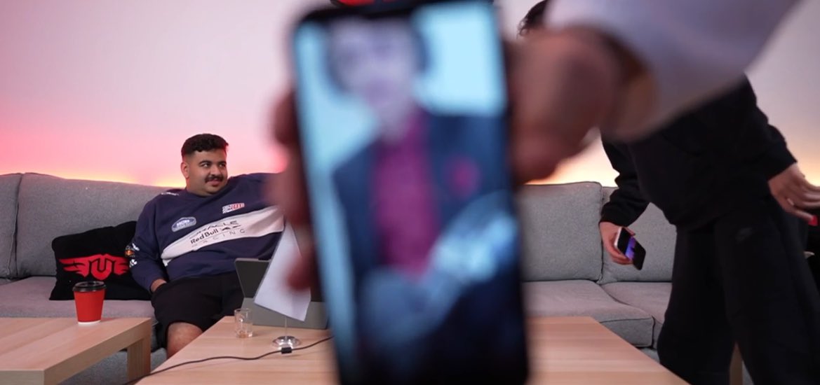 ‏TU FATIMA 🐅 | #هنودي_4مليون tweet media