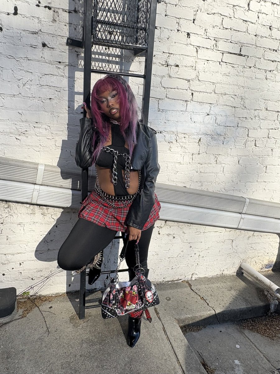 ms.badlike tweet media