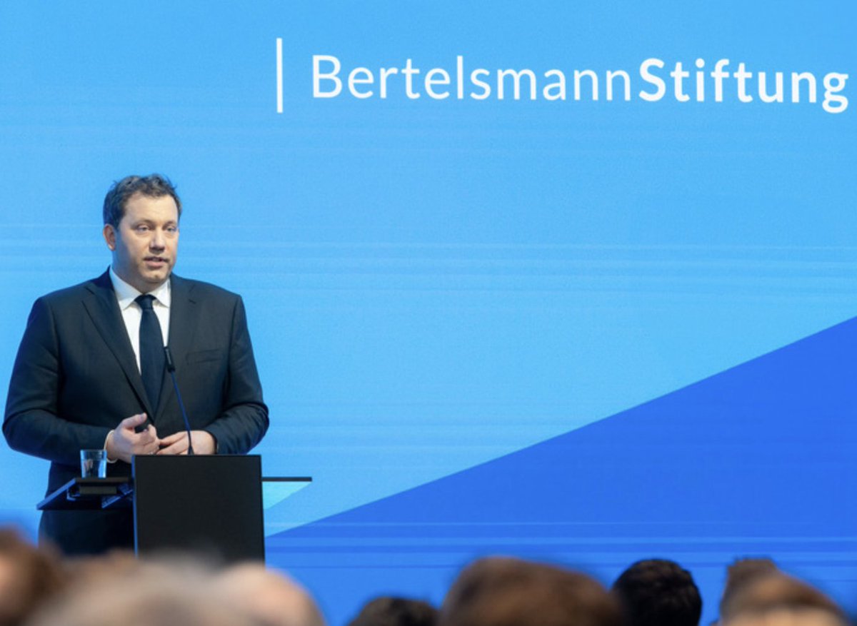 Jörg Wimalasena tweet media