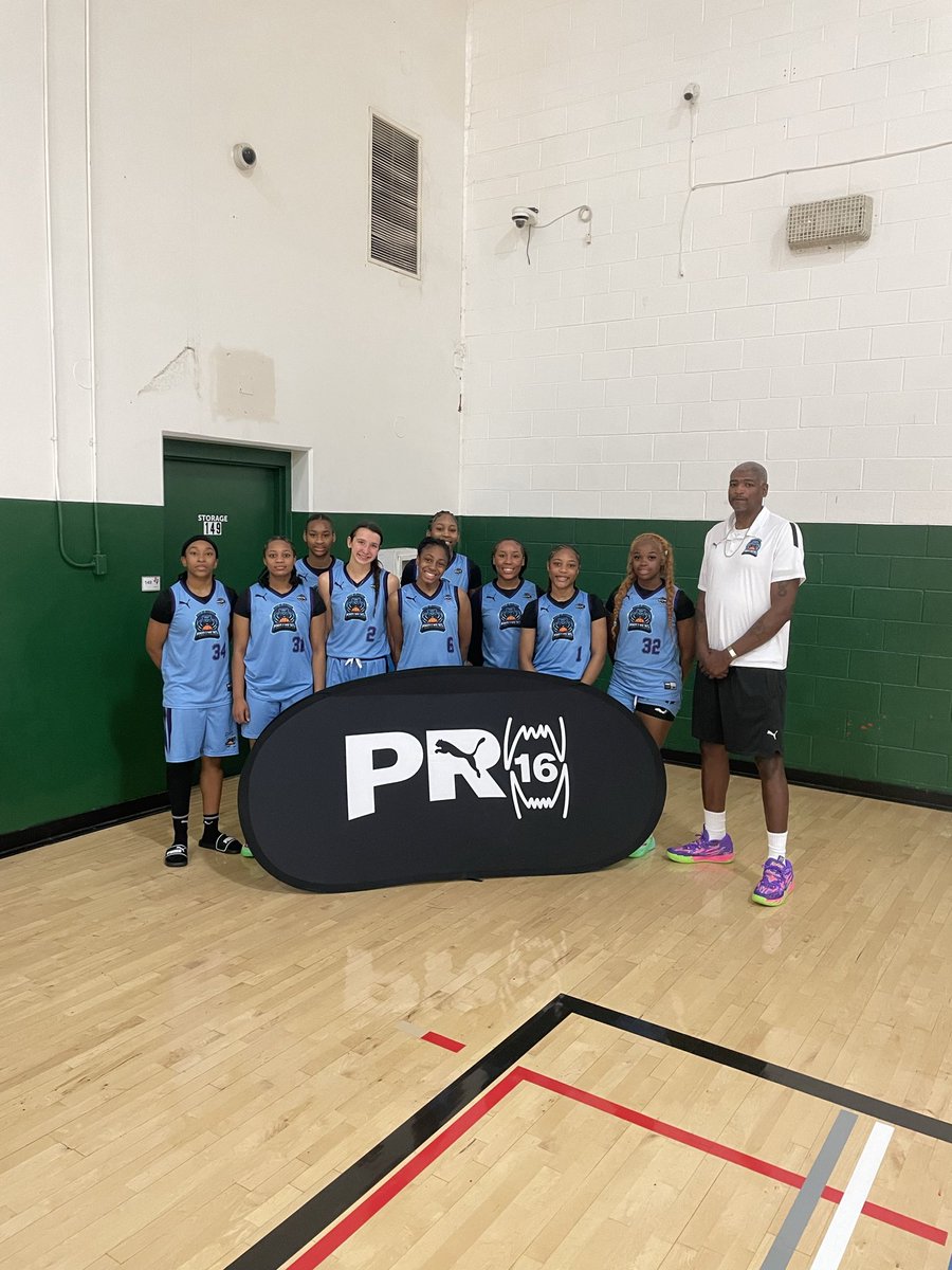 BOA Panthers x PUMA NXTPRO16-2029 tweet media