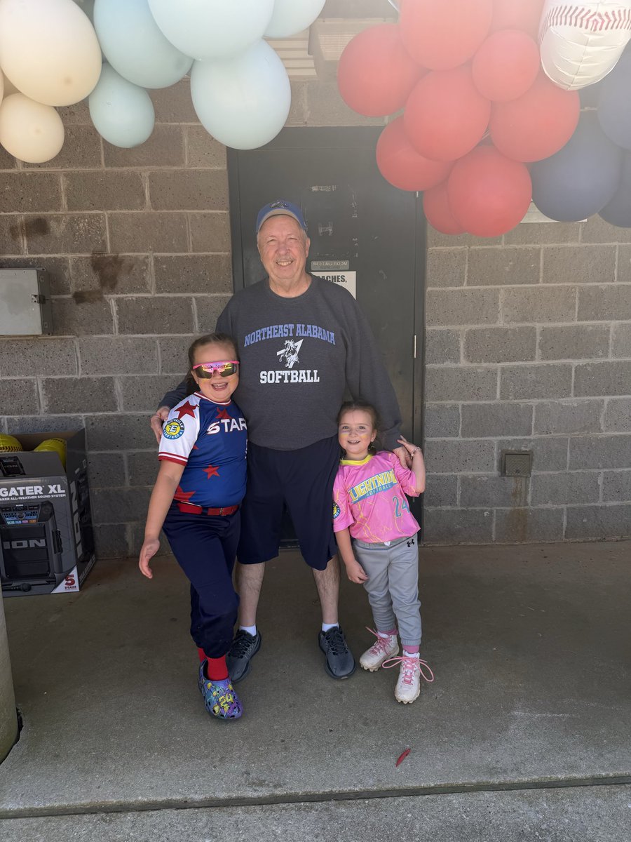 WWIC Radio tweet media