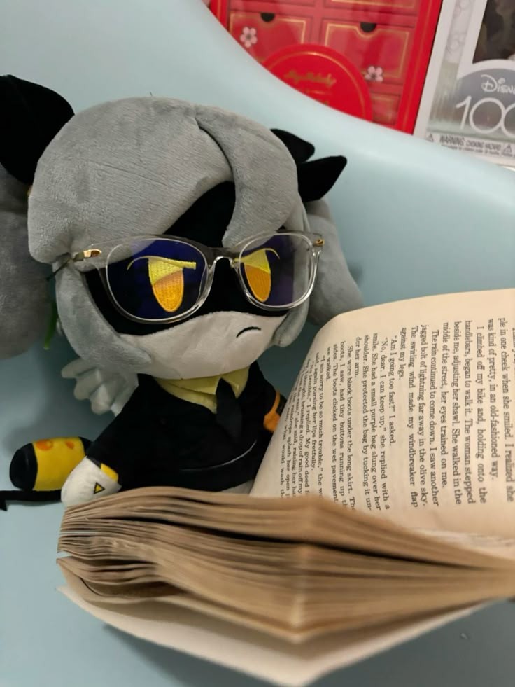 J plush tweet media