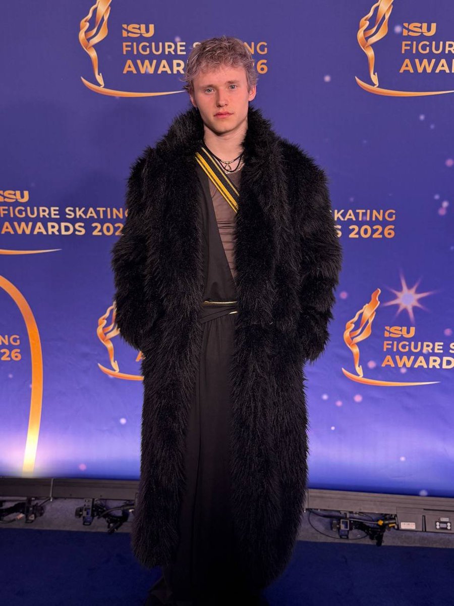 𝐳𝐨𝐧𝐝𝐚𝐠𝐬𝐩𝐨𝐥𝐢 tweet media