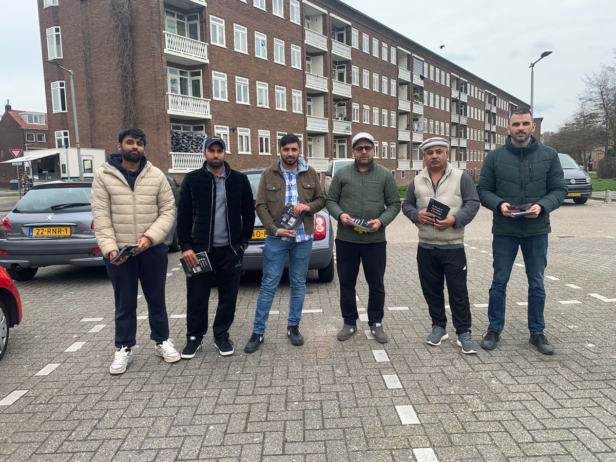 Moslimjongeren Arnhem tweet media