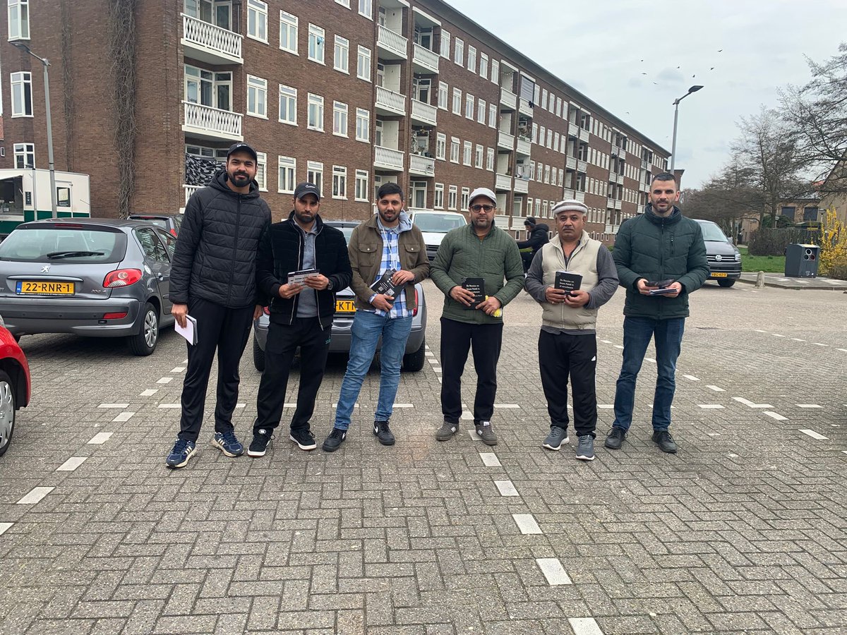Moslimjongeren Arnhem tweet media