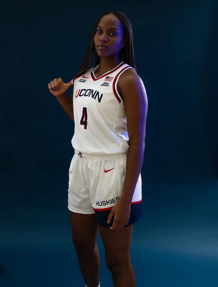 I talk hoops 🏀 tweet media