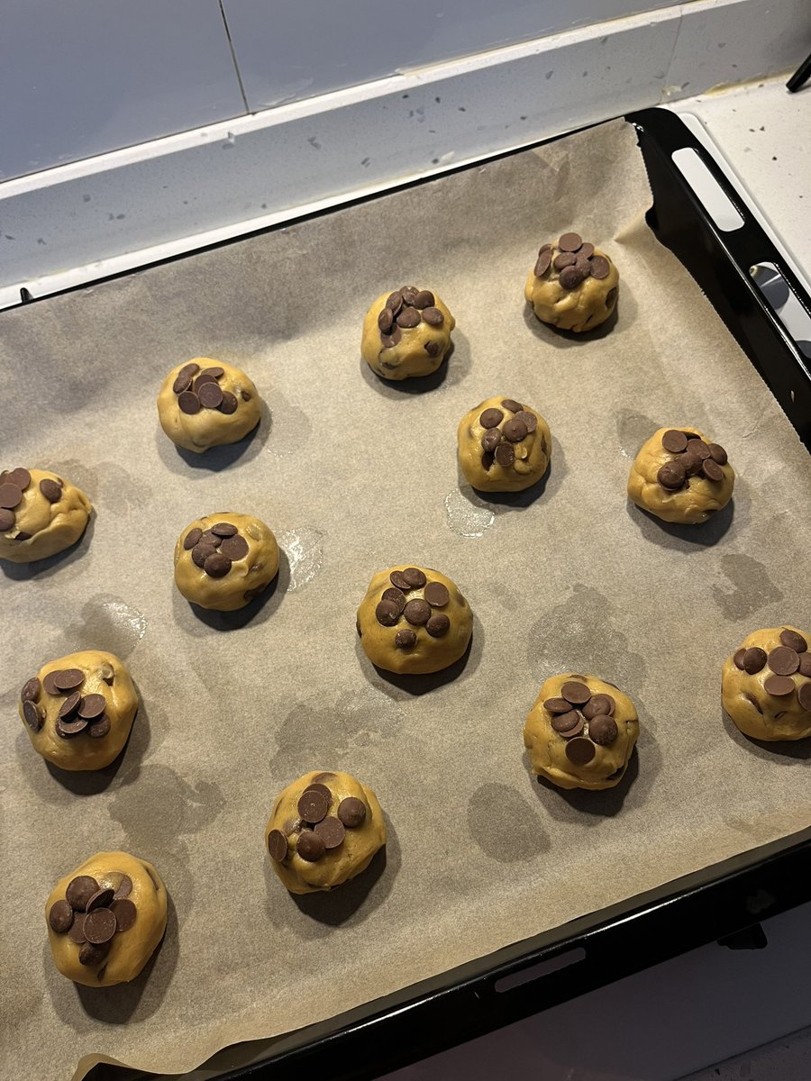 rumellaa tweet media