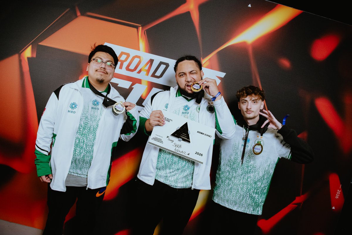 EWC Extra tweet media