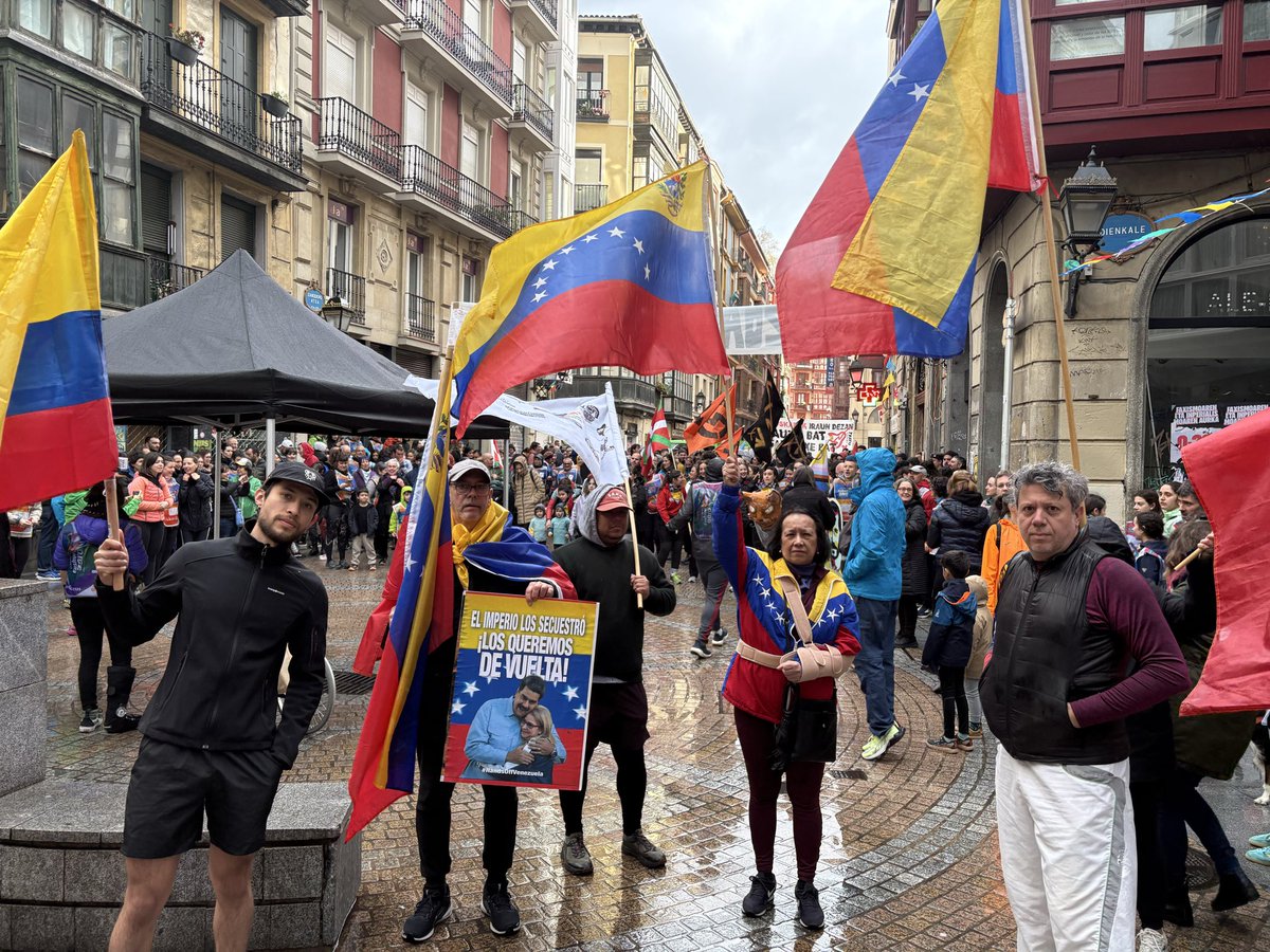 Consulado General de Venezuela en Bilbao tweet media