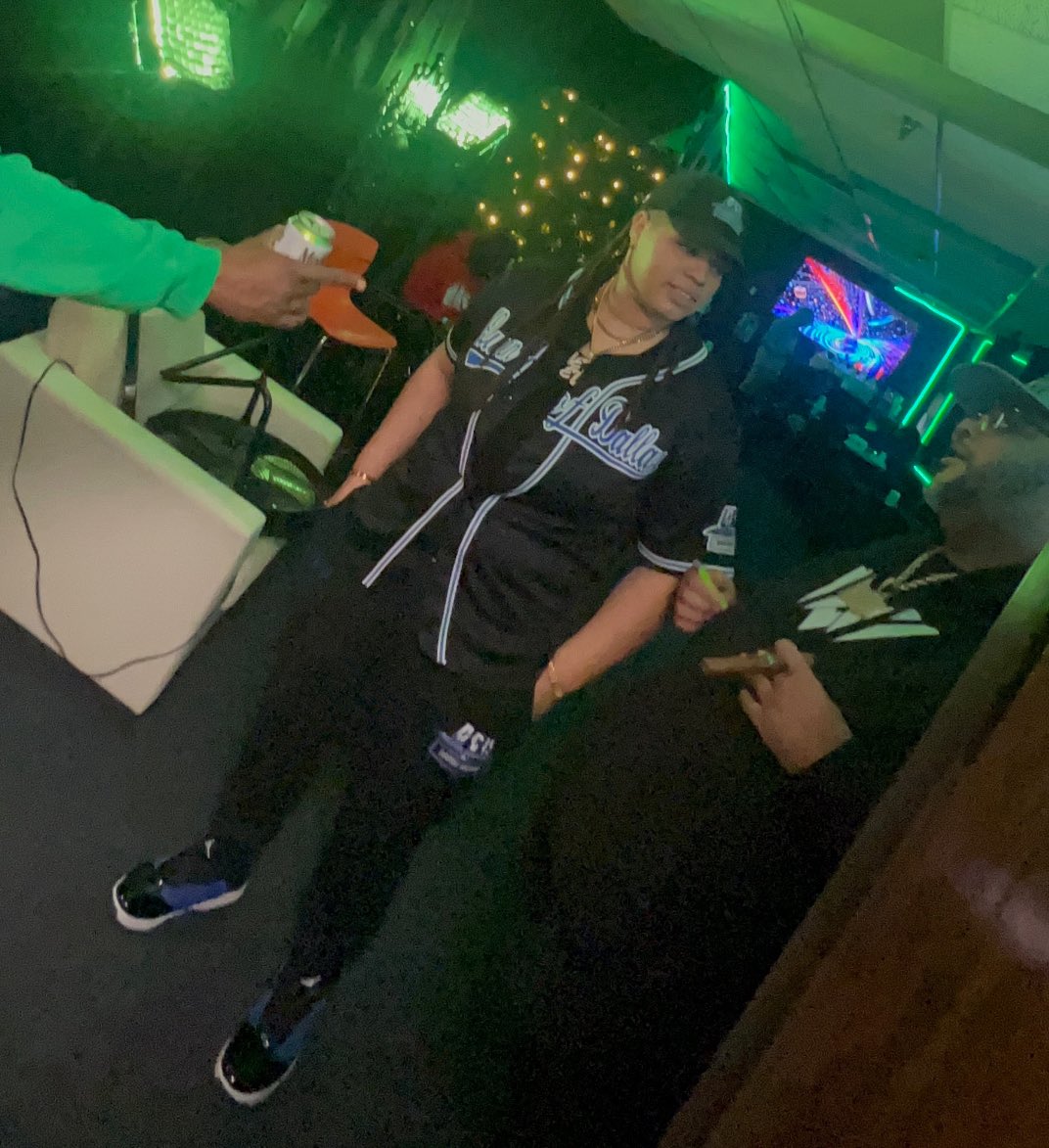 itzShezso's tweet photo. Honored for the love & support shown from Dallas legend, No Shame & Ghost Entertainment πͺπ½ #PYW2 was one of them πͺπ½ Iβm excited to see whatβs next for @dallascuttinup #DCU ππΌπ«ΆπΌ https://t.co/p3IRSGM6aa