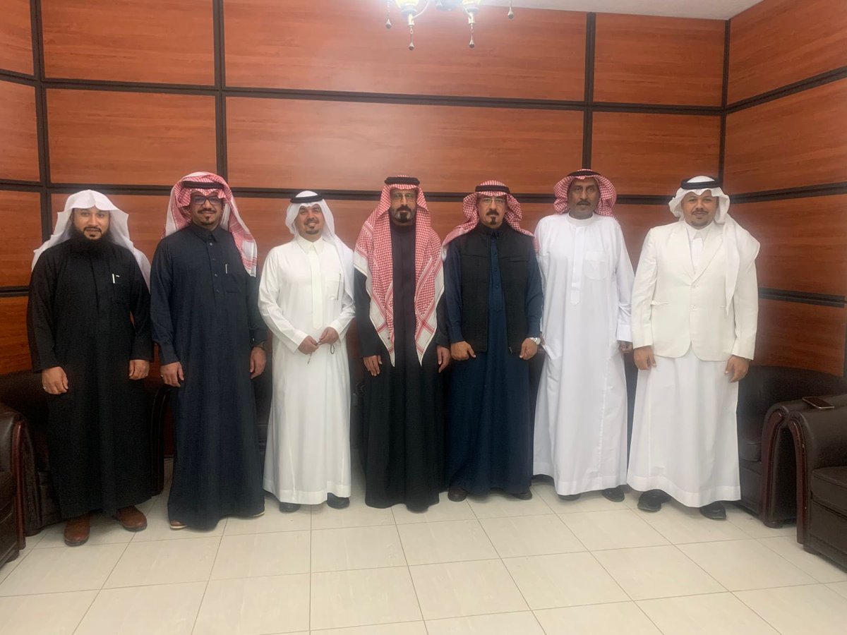 atallahalomrani's tweet photo. لقاء جميل جمعنا اليوم بزملائنا الإعلاميين في حفل معايدة الملتقى الإعلامي
• فايز التمامي( امين الملتقى)
• علي بدير(عكاظ)
•  ماجد العنزي (الجزيرة)
•  نواف الغضوري(سبق)
•  عطاالله العمراني (الرياض)
•  نواف التمامي (الأنباء العربية)
•  عبدالله زعير (سهم)
•  عادل العنزي (عكاظ) https://t.co/uG4dGpsfpQ
