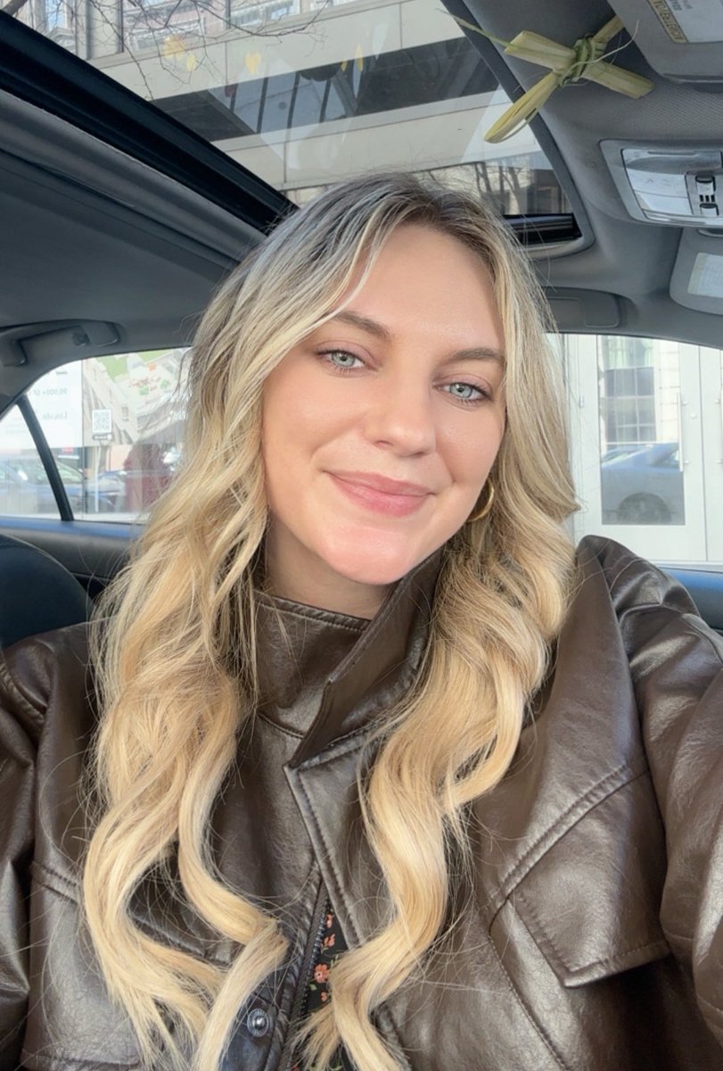 Anna Lulis tweet media