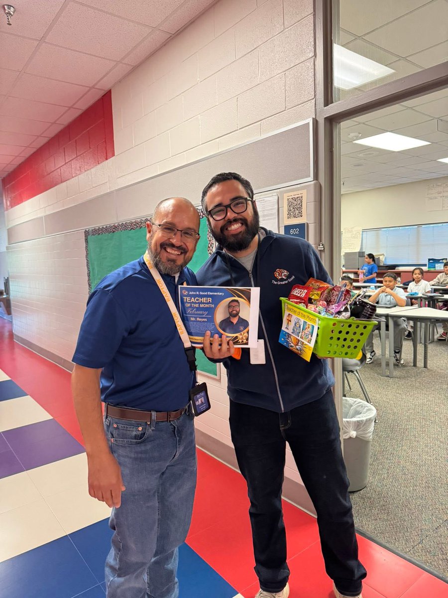 JohnRGood's tweet photo. Please help us celebrate with #TigerPride our January and February Teachers and Staff Members of the Month! π§‘π―
January: Mr. Gaspar and Mrs. Chavez
February: Mr. Reyes and Mrs. Rojas
#TeacherOfTheMonth #StaffOfTheMonth #GreaterGood @centenorico1 https://t.co/61tOjgY59U