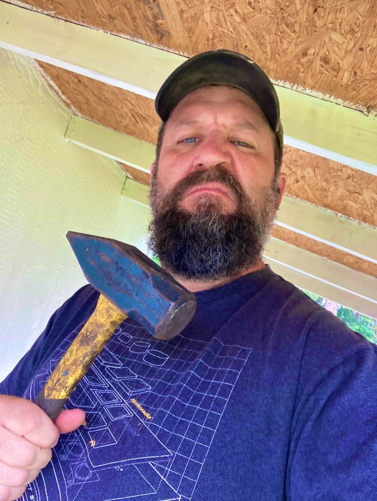 TheBlademaker tweet media