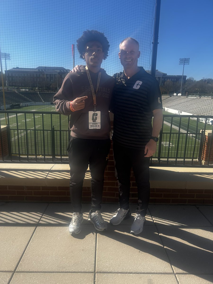 emorymcclainjr's tweet image. Grateful for an amazing Junior Day at UNCC! Great staff,  player panel, and loved watching my brothers from WC (#11 &amp;amp; #20 ) at spring practice. Good men = good players @CoachAlbin Looking forward to building more!#AGTG  #runningback #classof2027 @BrianHainesb @CoachBrianMetz