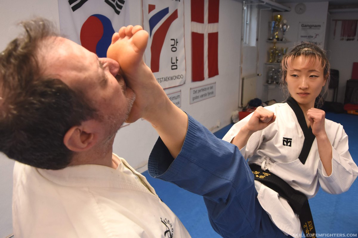 skilledfemfight's tweet image. Eva scenario photoset 2
skilledfemfighters.com/product/eva-sc… 

#kicking #taekwondo #martialarts #martialartsgirls #highkick #taekwondophotos