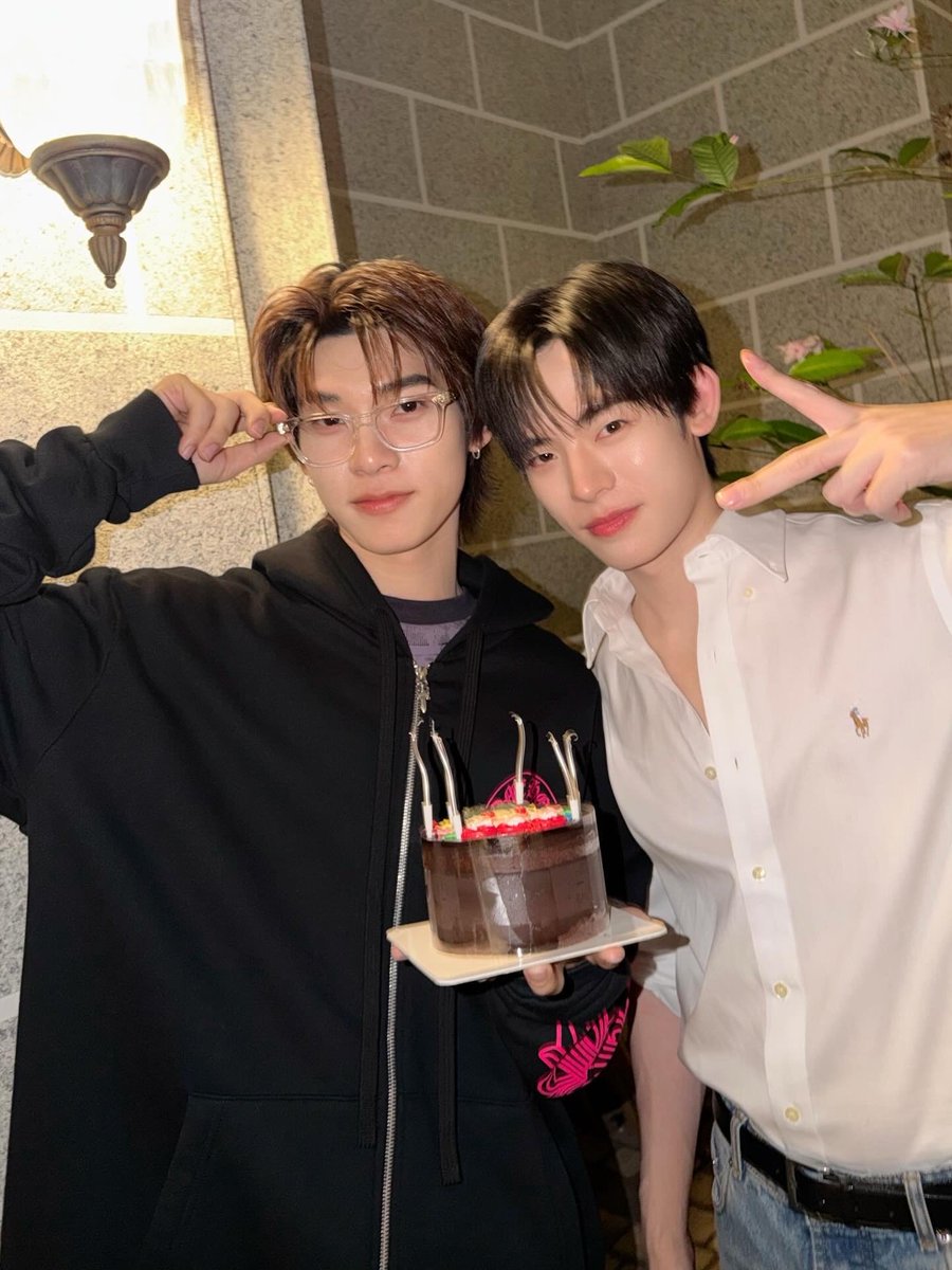 🐶ด้อมด้อม🐻‍❄️มองมอง🐶นกขุนทองร้องฮู้🐻‍❄️ tweet media