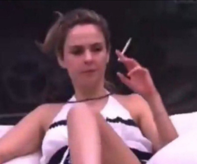 Camila Duarte 🧙🥂 tweet media