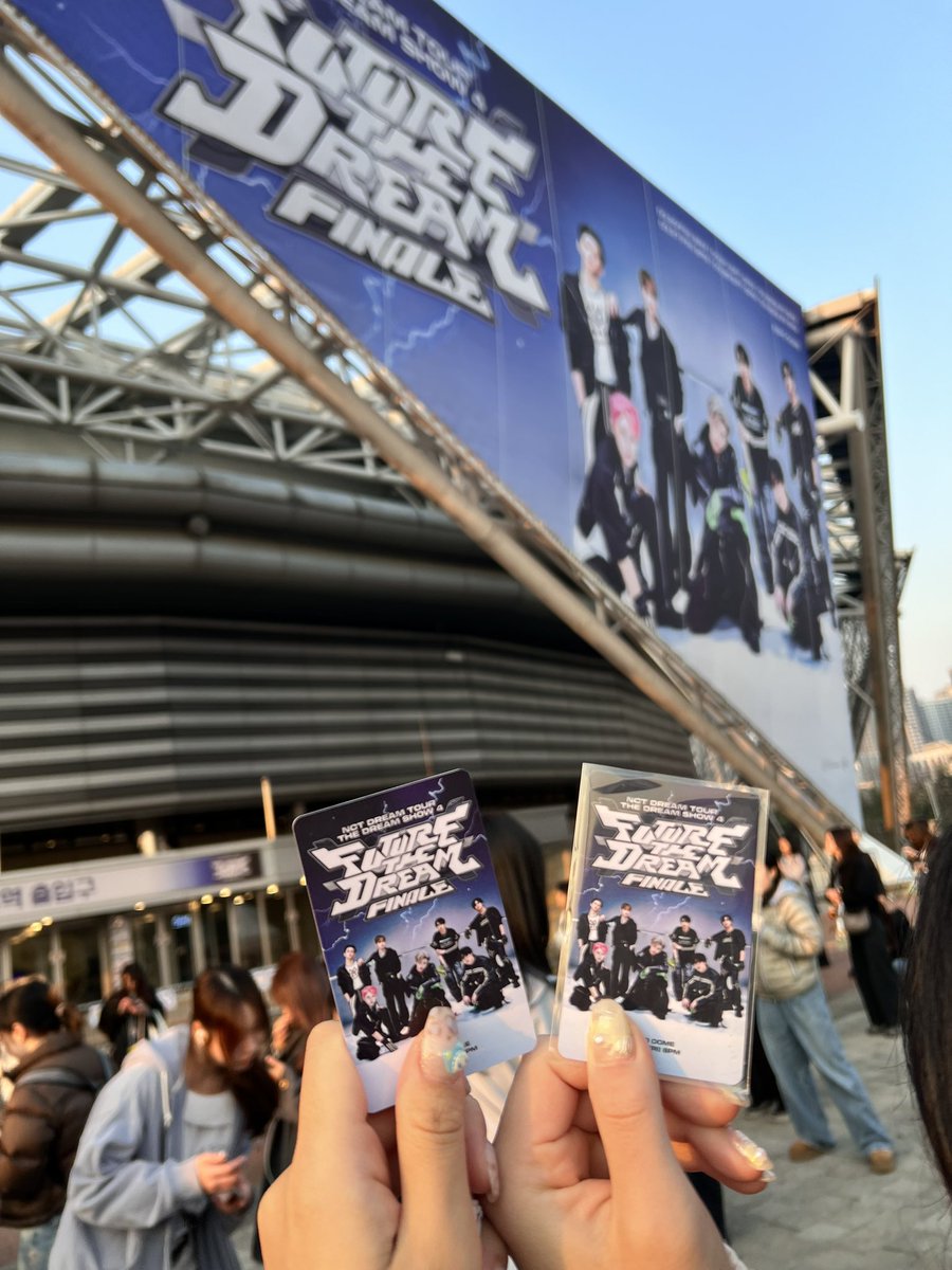 ののᡣ • . • 𐭩 tweet media