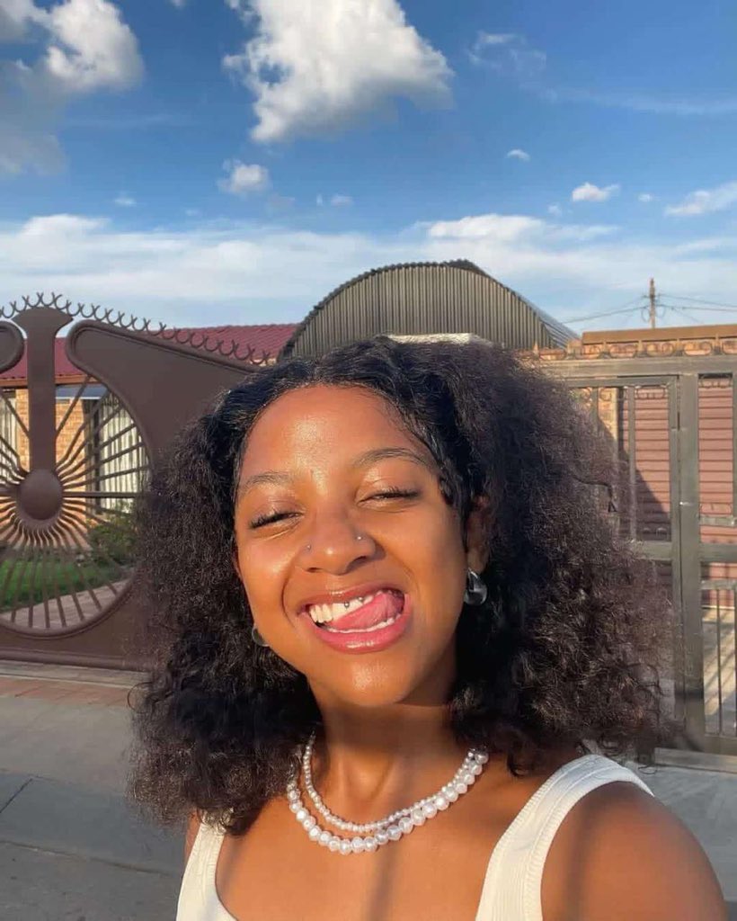 Man’s NOT Barry Roux tweet media