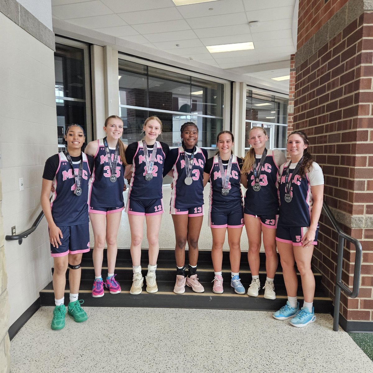 Mac Basketball tweet media