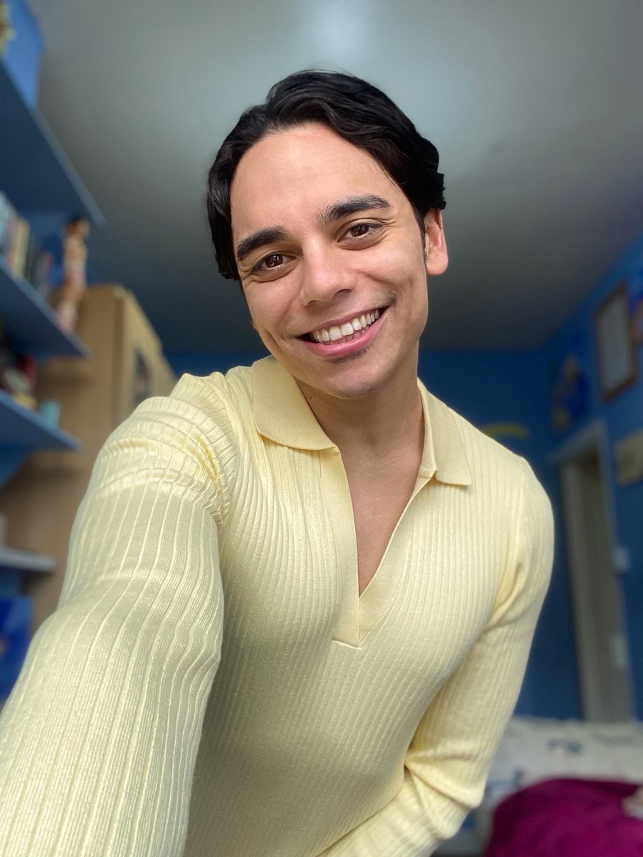 Cassius💖The Neon Explosion💥 tweet media