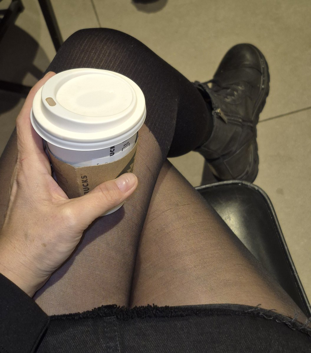 ece nude tweet media