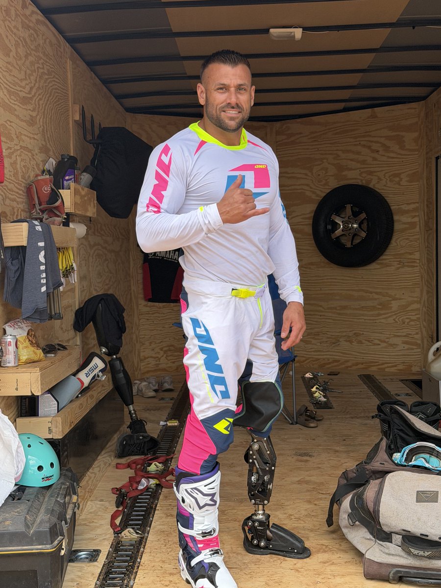 𝓑𝓸𝓫𝓫𝔂 𝓼𝓲𝓶𝓼 tweet media