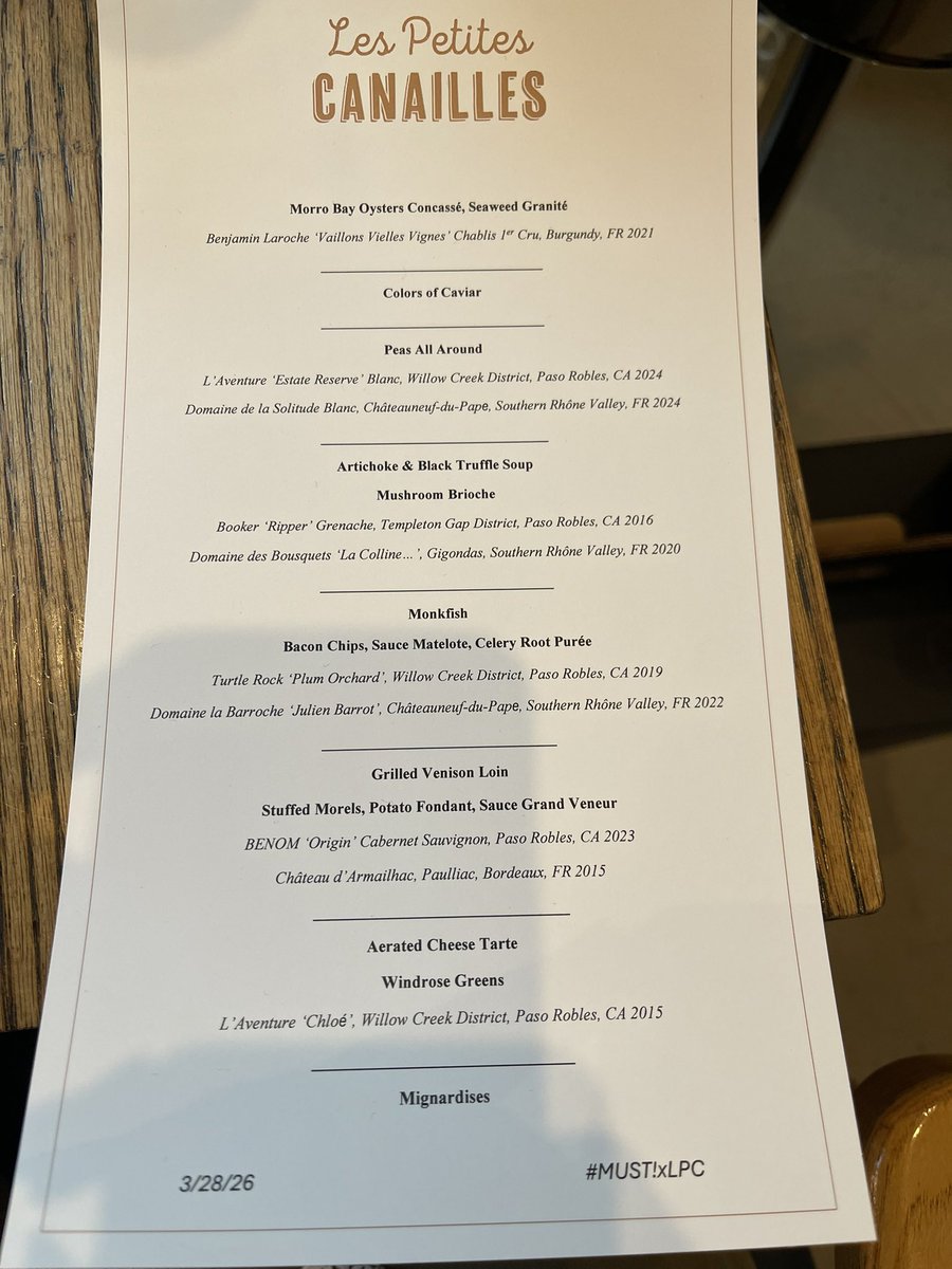 CanadaRalph's tweet photo. @jwalkermobile This was last night, but the wines were amazing! https://t.co/m807RSYlsp
