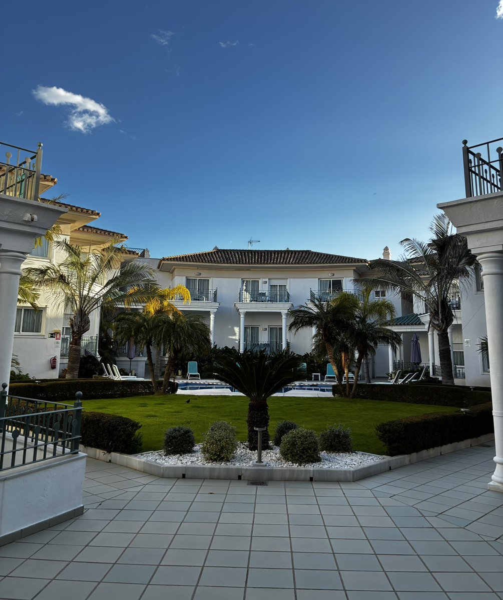 Ćh💋ryl 👩🏼👗 tweet media