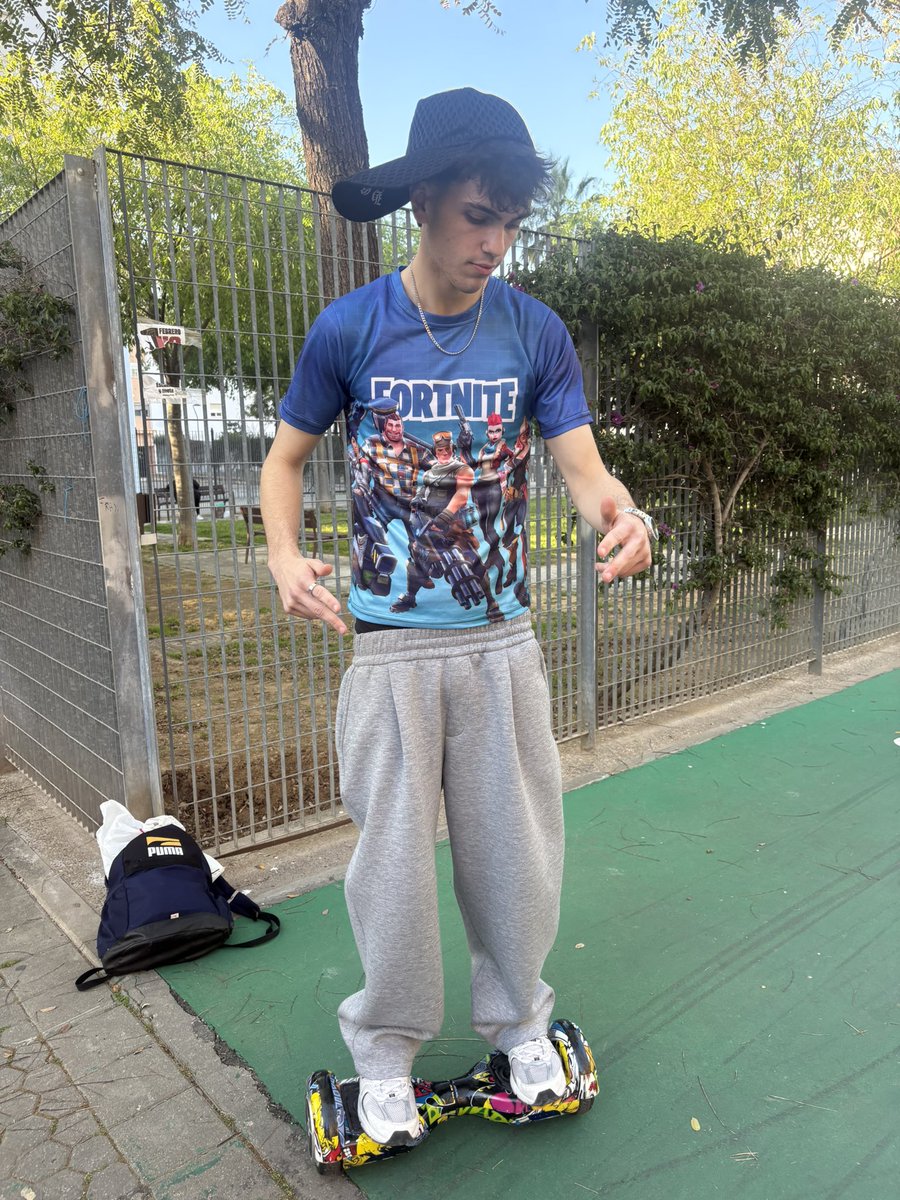 <a href="/_HndrxxTheWizrd/">alejandro skywalker</a> Calle JPN core: