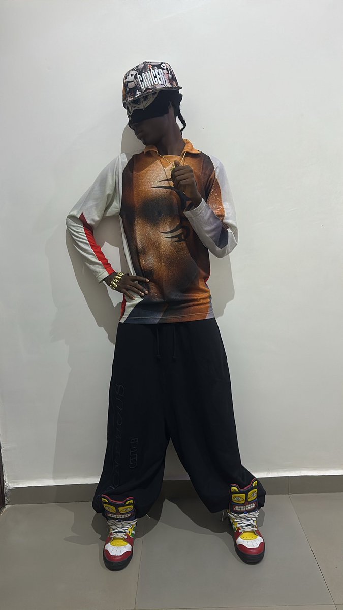 sickofsociety tweet media