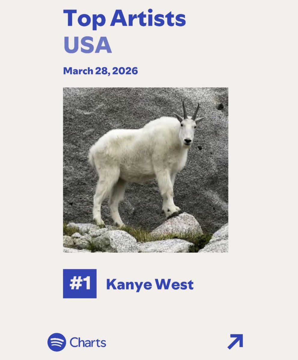 YEFANATICS tweet media