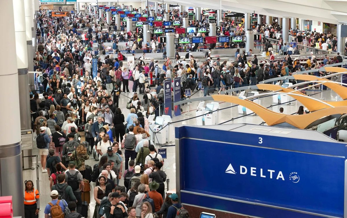 Info Room tweet media