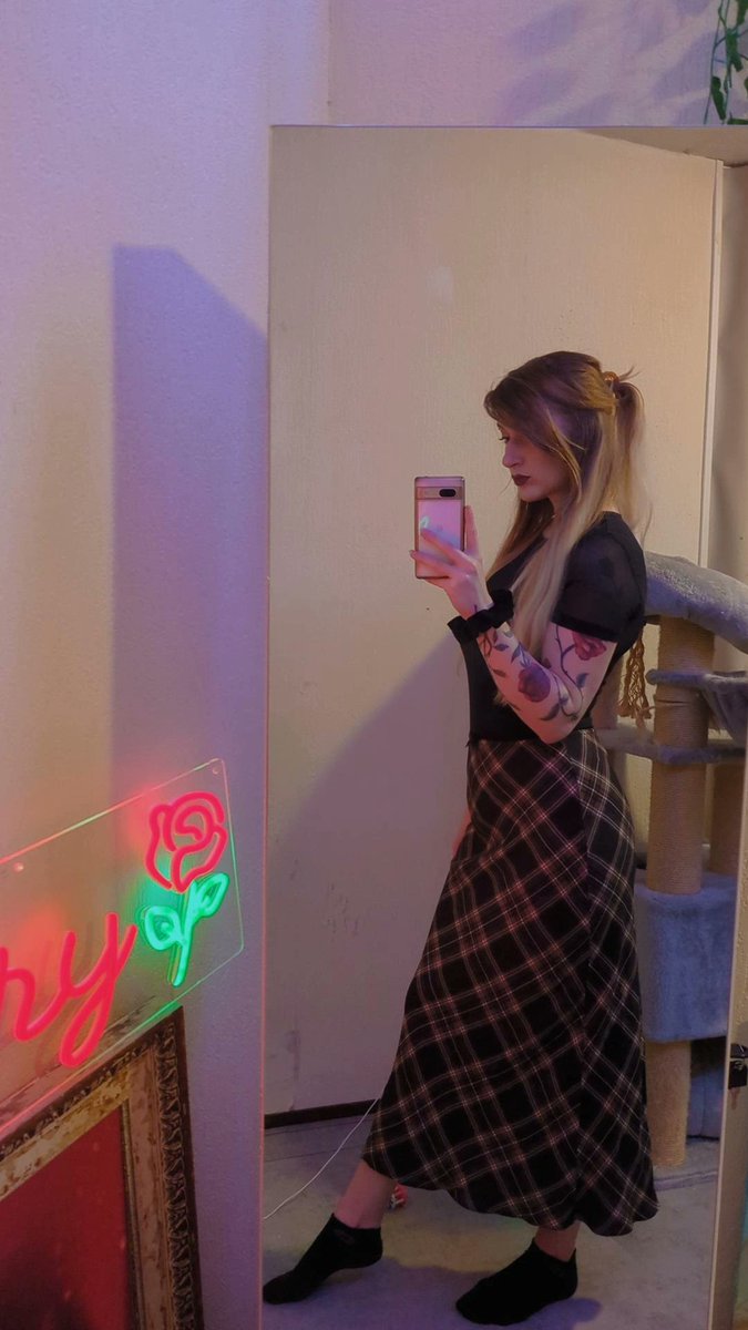 Rosemary tweet media