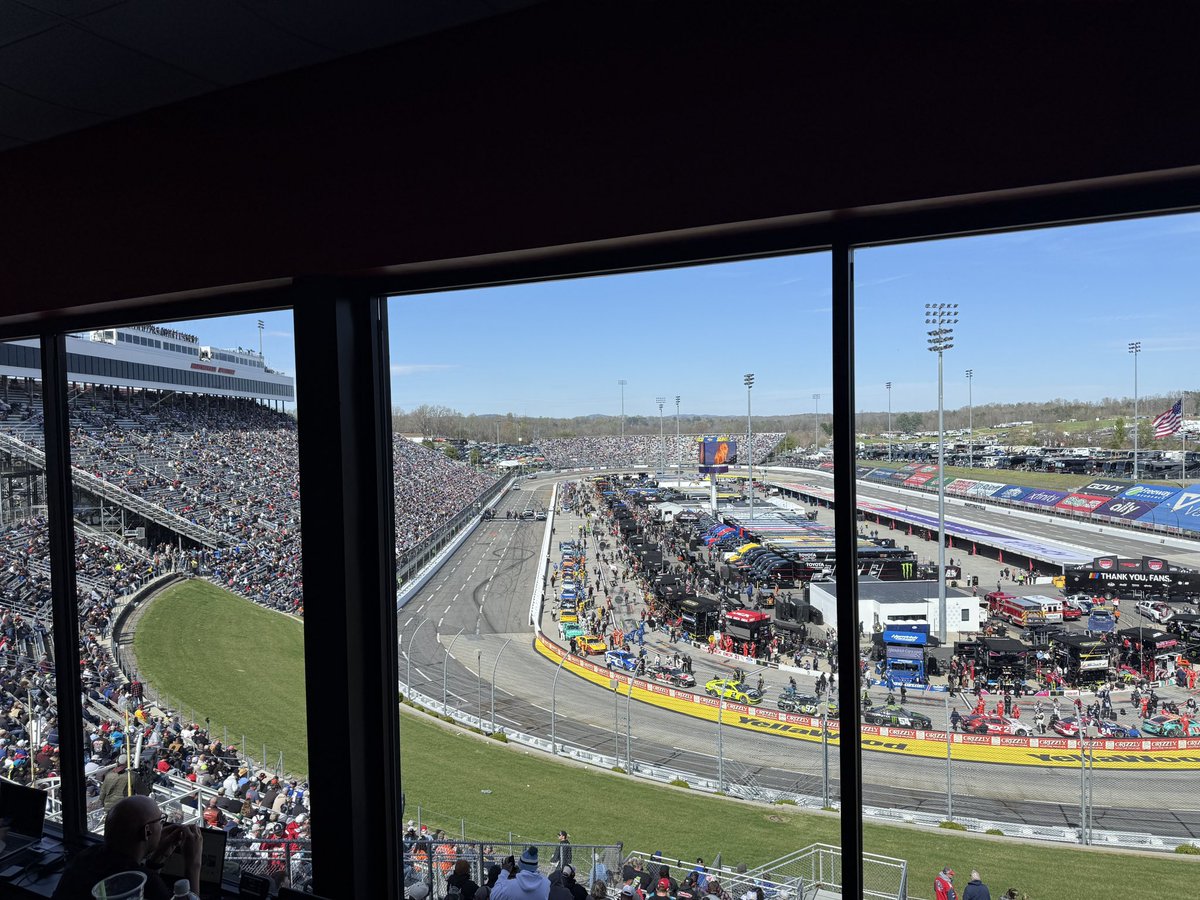 Jeff Gluck tweet media