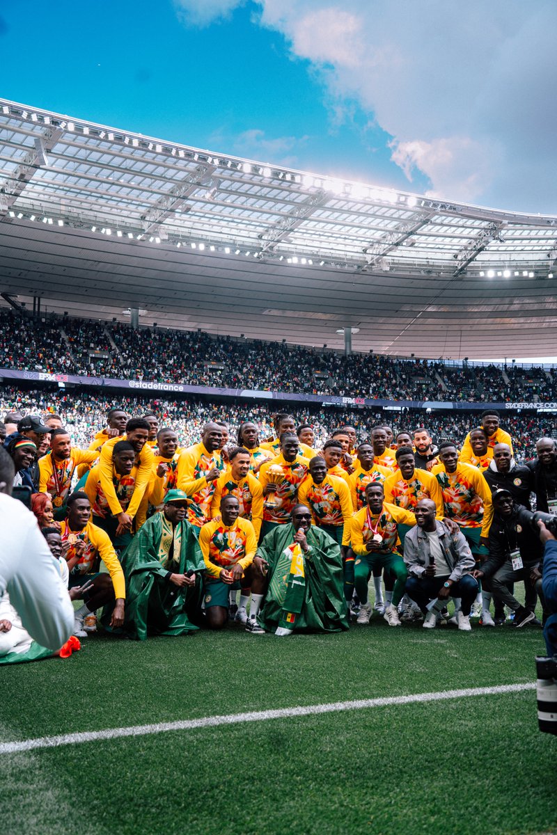 MAD 📸 tweet media