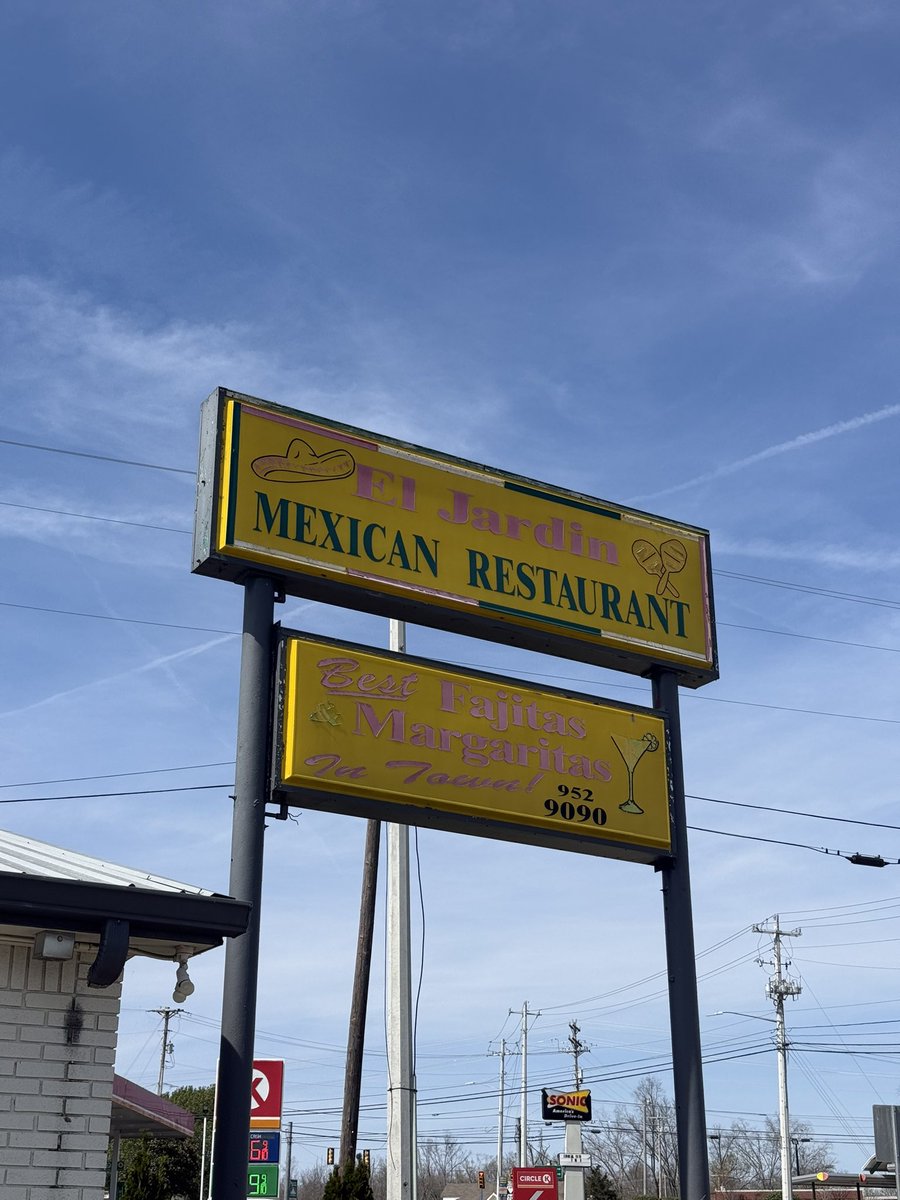 Taylor Lewan tweet media