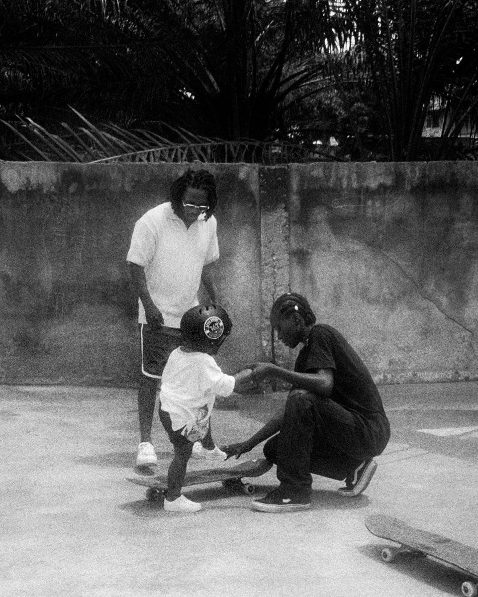 Creatizine Magazine tweet media