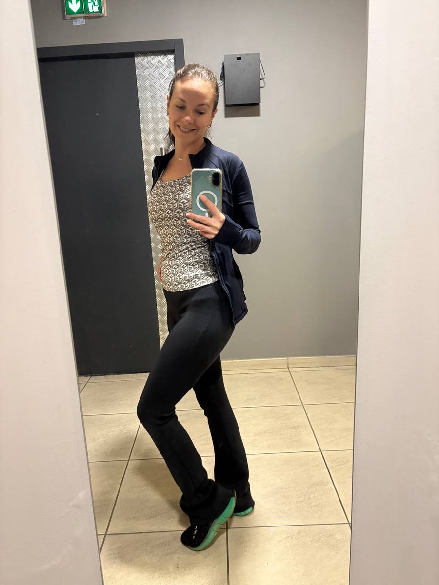 Lady Nirvana tweet media