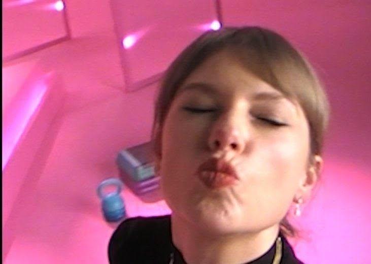 Taylor Swift is God👑 tweet media