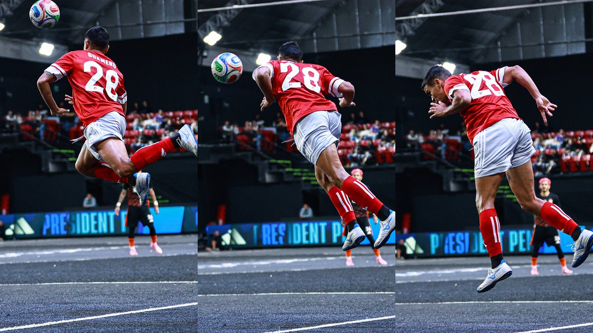 🇵🇹 Cristiano Ronaldo
🇪🇸 Sergio Ramos
🇸🇪 Zlatan Ibrahimović
🇺🇾 Edinson Cavani
🇦🇷 Martín Palermo
🇳🇱 Robin van Persie
🇲🇽 Alberto 'Guameru' Garcia