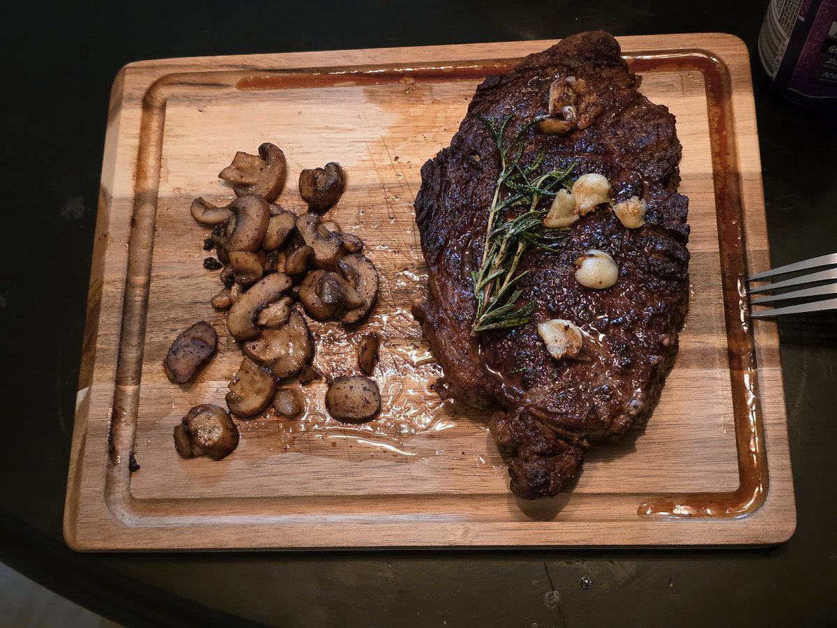 CosmicFrame tweet media