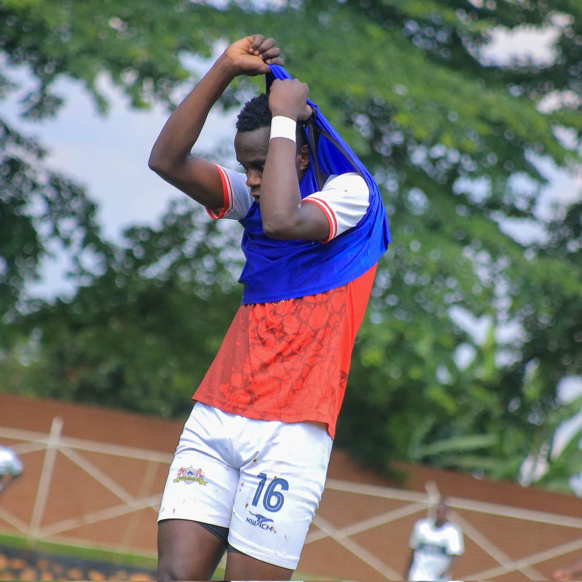 Tightening the belt for a pivotal week ahead