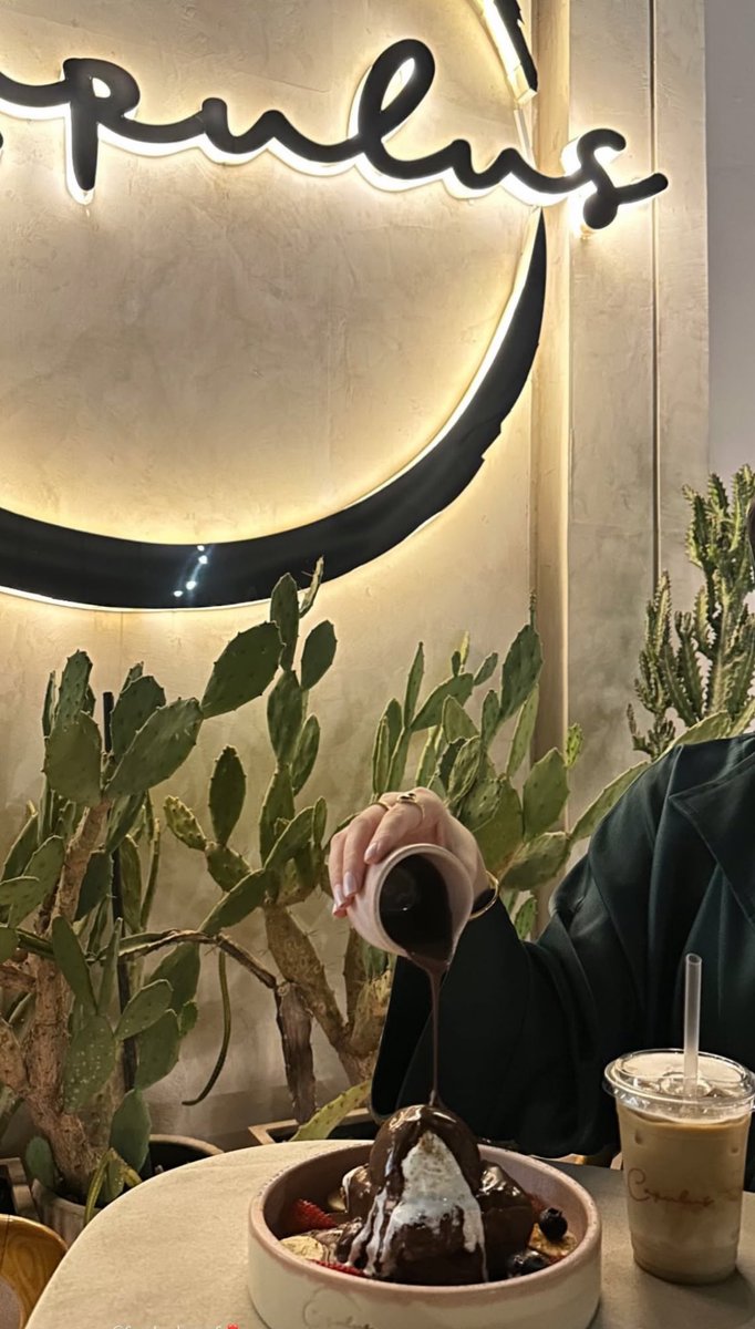 ϻ𝐚𝔥𝐚 tweet media